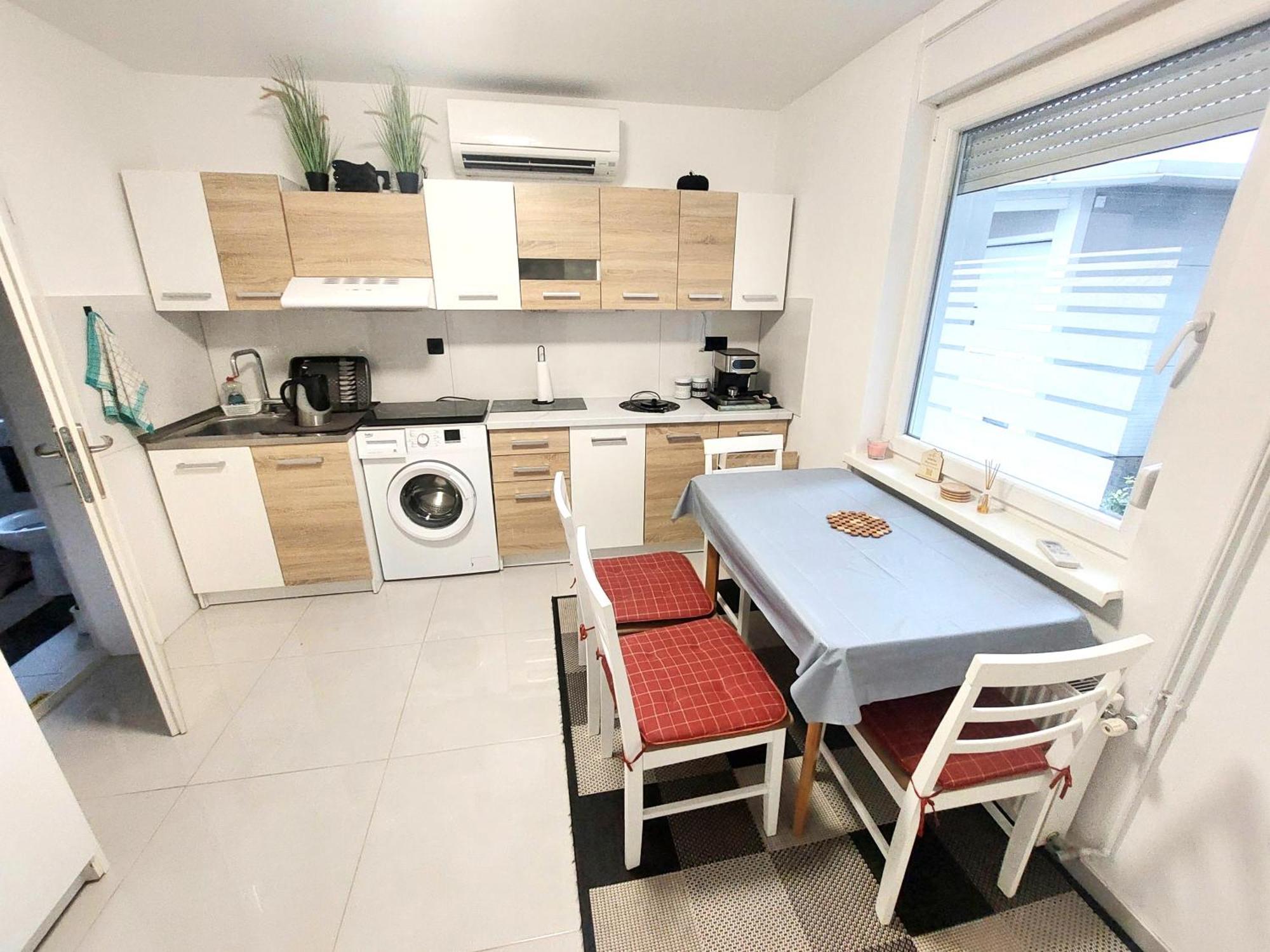 Jo-Ma Apartma - Safe Parking Ljubljana Luaran gambar